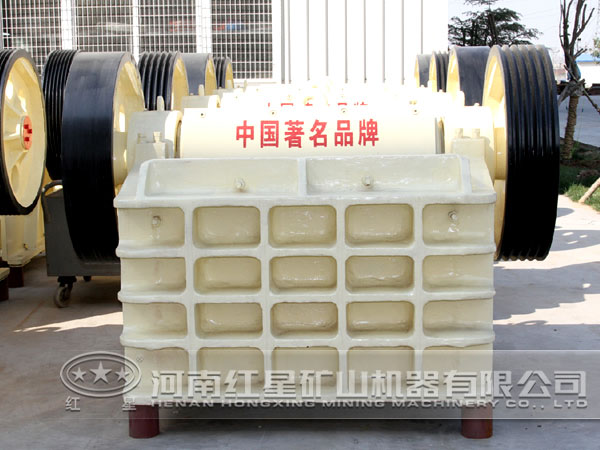 颚式破碎机动鄂的结构设计方法